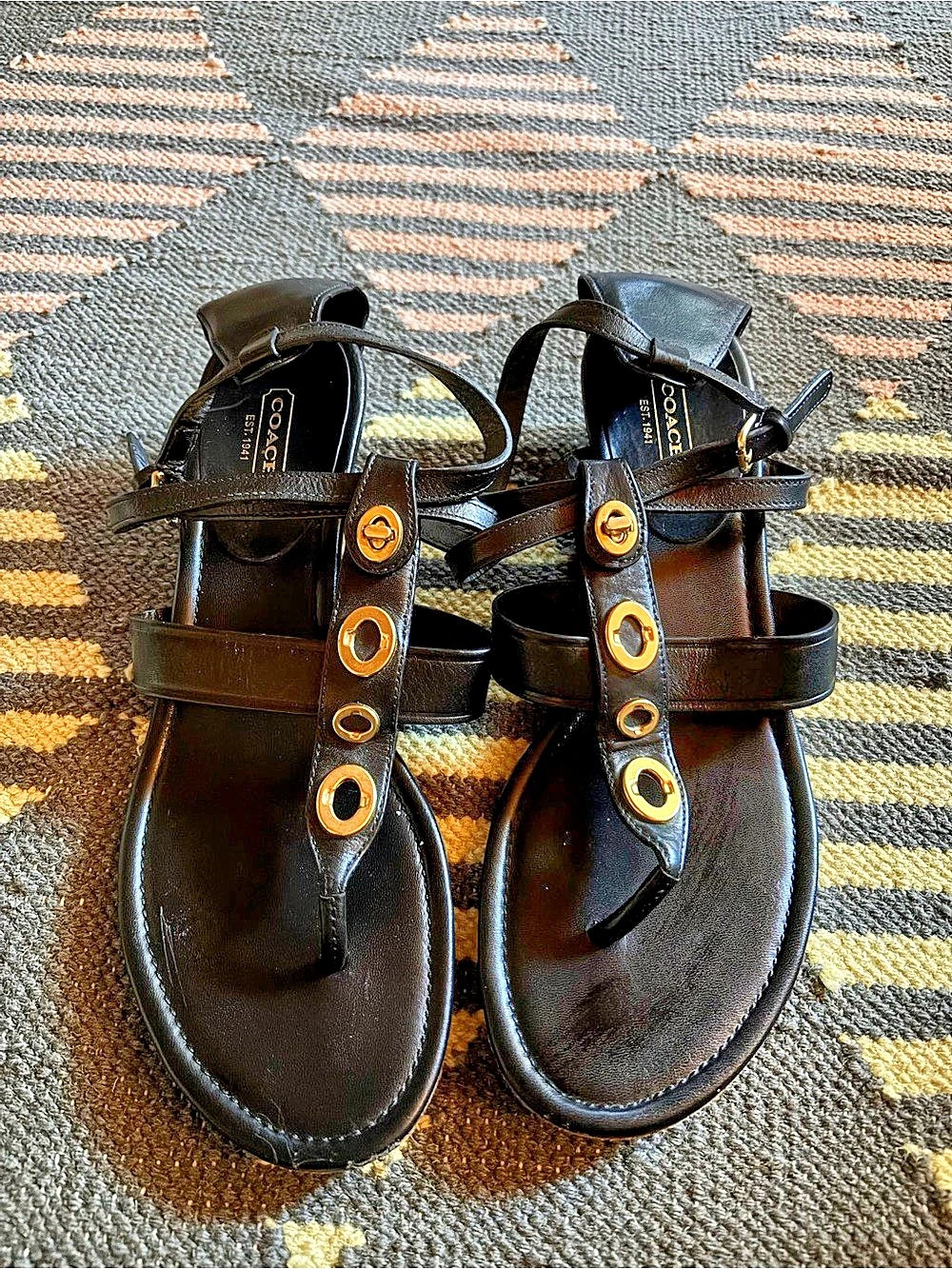 COACH Black Strappy Sandals Gold-Tone Hardware / 11